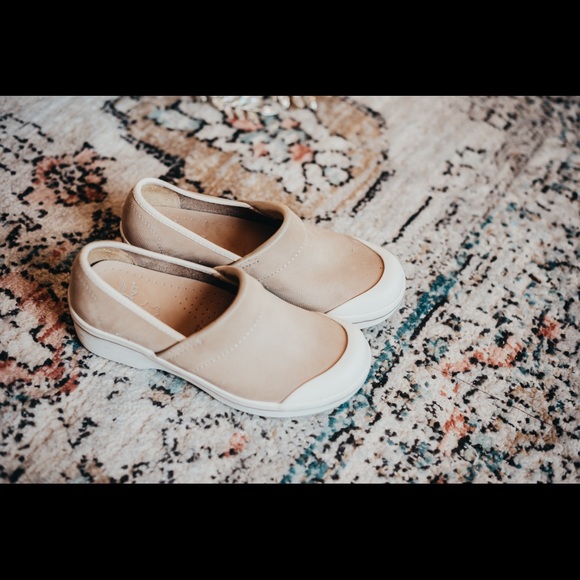 Dansko Volley Hopsack Tan Clogs 37 - Picture 2 of 7